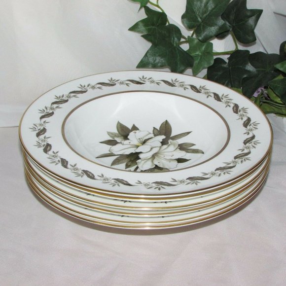 6 Royal Worcester Bernina Rim Soup Plates Vintage Bowls Bone China Cottagecore - Picture 3 of 7